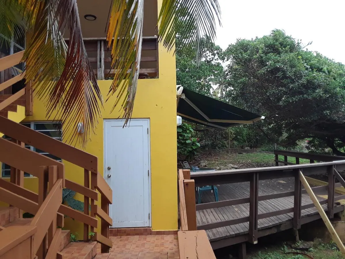 Holiday home The Yellow House: Fully Equipped, Spectacular Beach View Villa Manati